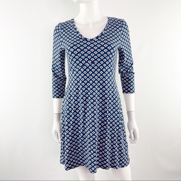 Boden Dresses & Skirts - Boden Long Blue Patterned 3/4 Sleeve Short V-Neck Dress Size 6